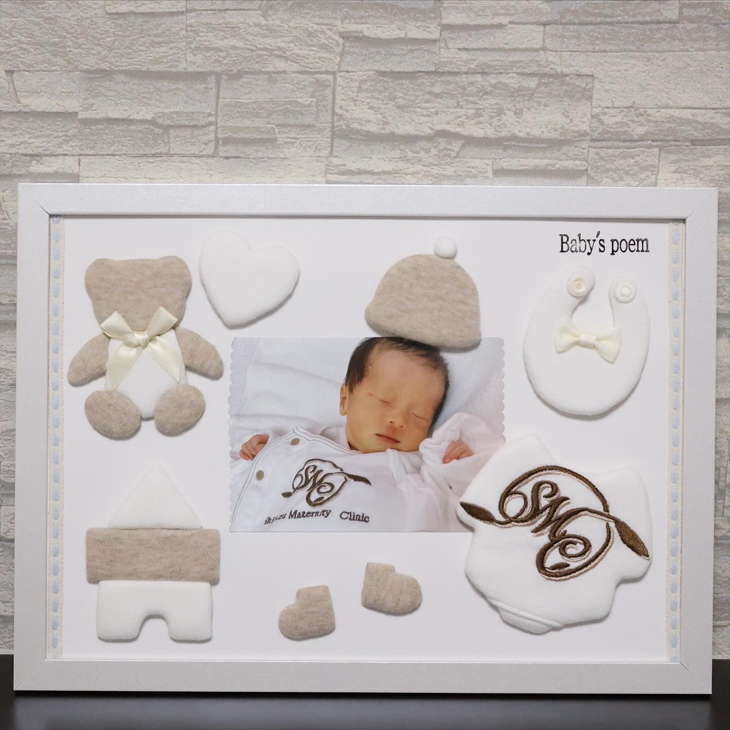 ベビー服リメイク(受注生産) メモリアルボード　思い出の服を飾る