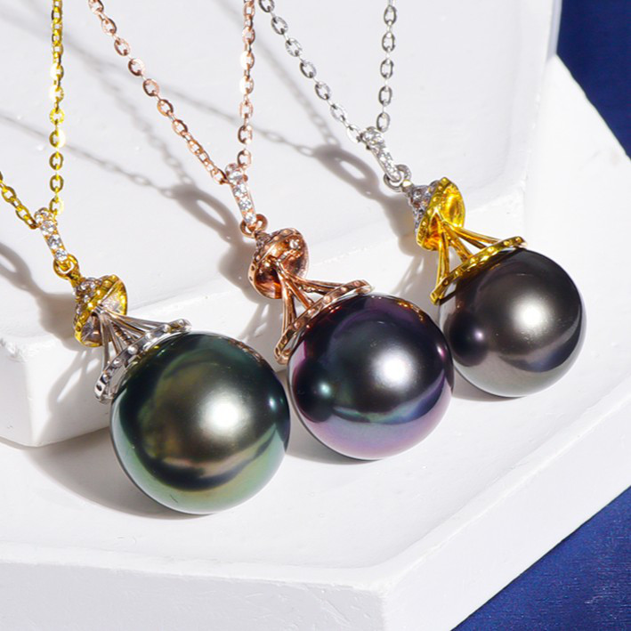 ルミナ 11-14mm 天然タヒチ黒蝶真珠ペンダント、18K ゴールドネックレス、ピーコックグリーン、ラウンド、明るい、エレガン