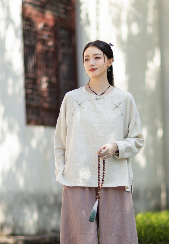 ラミーTシャツ 中国結びボタン 秋の新作 オリジナルデザイン レディース 長袖 ナチュラル素材 #麻色 7枚目の画像