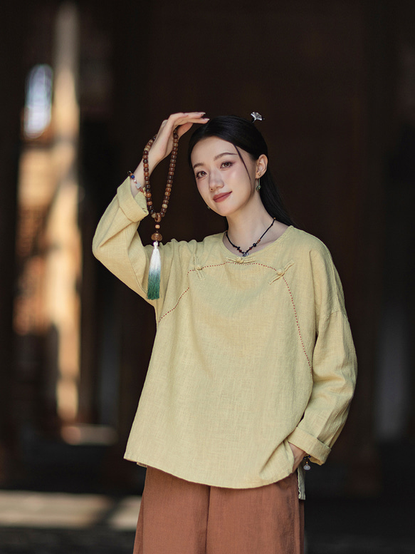 ラミーTシャツ 中国結びボタン 秋の新作 オリジナルデザイン レディース 長袖 ナチュラル素材 #黄色 2枚目の画像