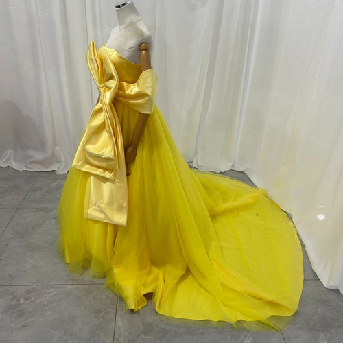 送料無料！カラードレス イエロー リボン 取り外し可能な付け袖