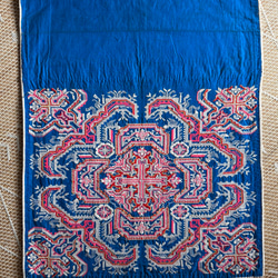希少・手刺繍60年前のミャオ族伝統布／平繍テーブルクロス