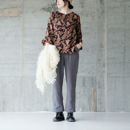 新色】履くだけでこなれシルエット♪レトロ柄イージーパンツ