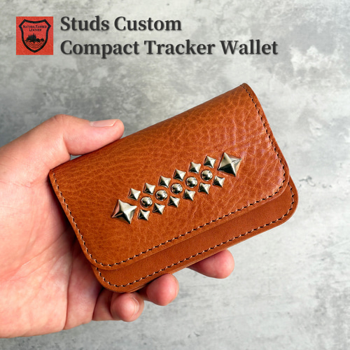 栃木レザーを使用した、スタッズトラッカーウォレット コンパクト財布