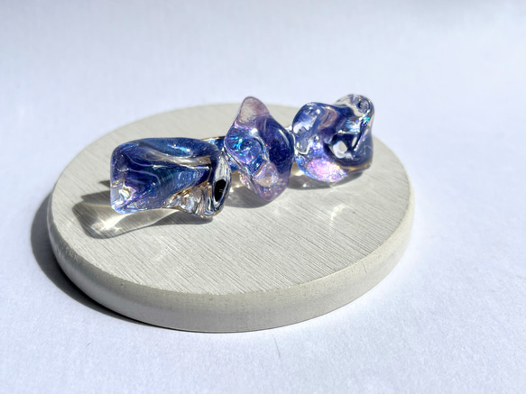 スターダスト・グリモアのヘアクリップ☆ / レジン / 水面 / 海 / 宇宙 5枚目の画像