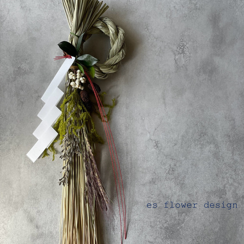 しめ縄/しめ飾り スタイリッシュな縦長わら飾り2026 しめ縄・しめ飾り