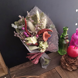 ハロウィンブーケ　魔女のかまど 6枚目の画像