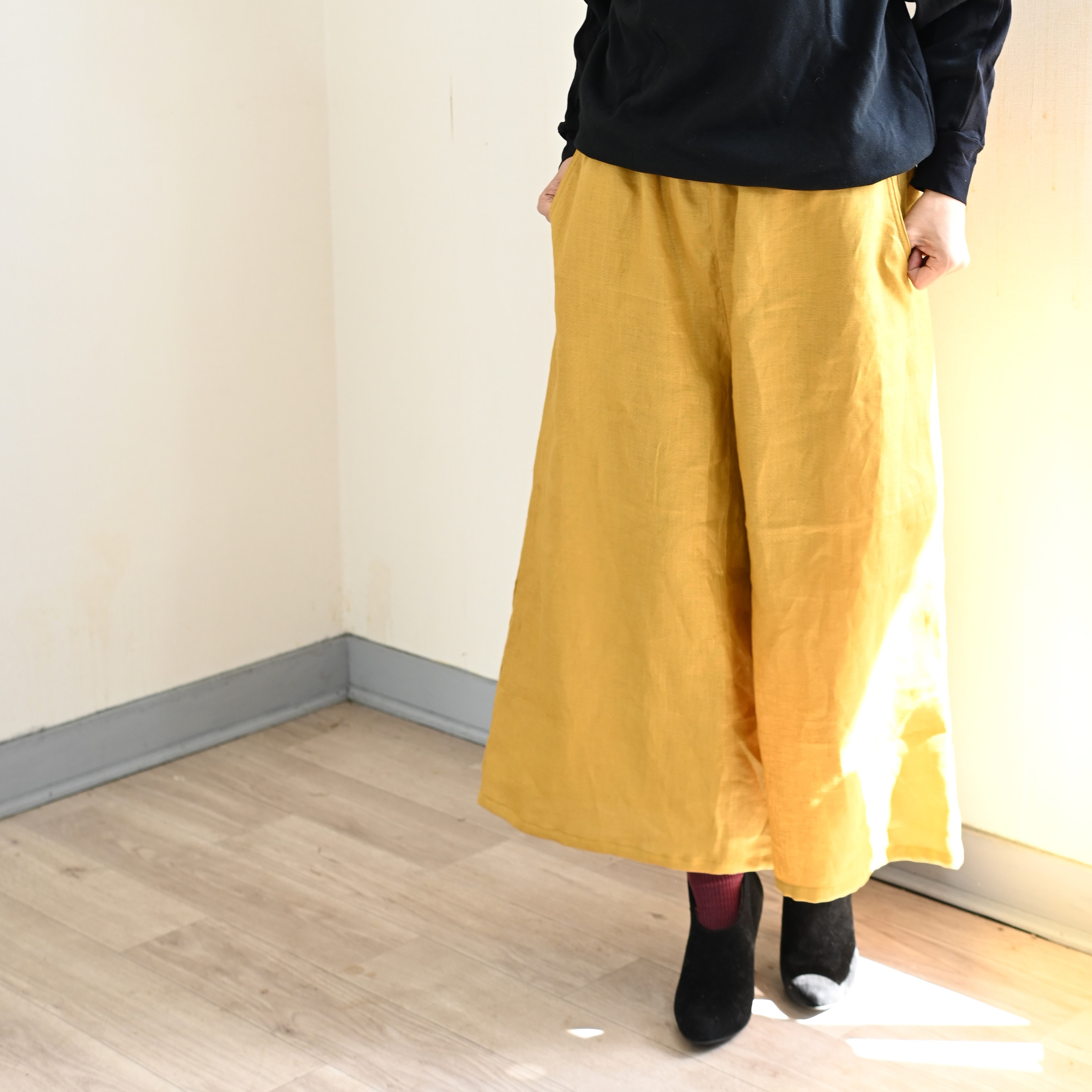 リネンミドル丈ワイドフレアパンツ：マスタードイエロー