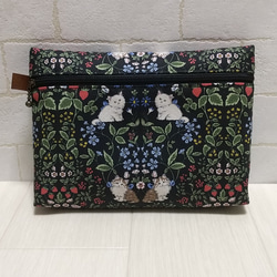 再販 白黒 ハチワレにゃんことねずみ 猫柄 ポーチ コスメポーチ ポーチ