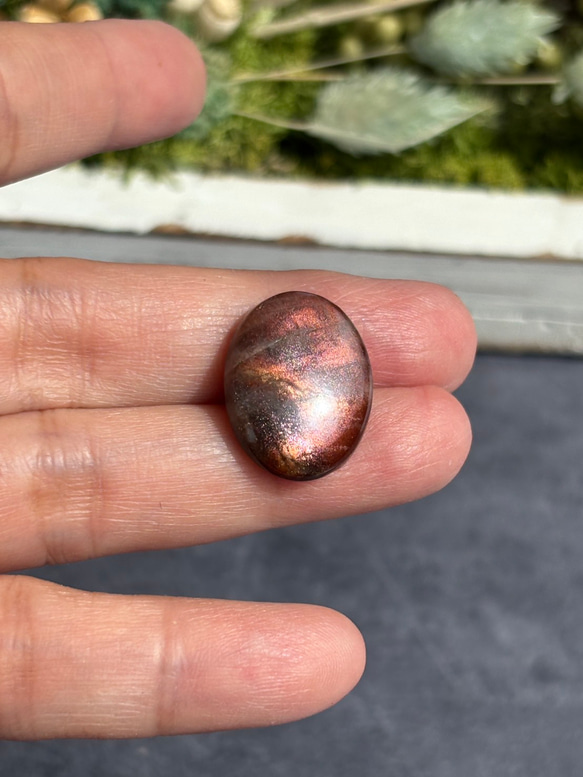 レア サンストーン ピンキッシュパープル イリデッセンス ルース 天然石 2枚目の画像