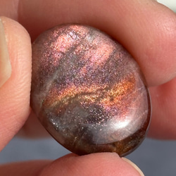 レア サンストーン ピンキッシュパープル イリデッセンス ルース 天然石 18枚目の画像