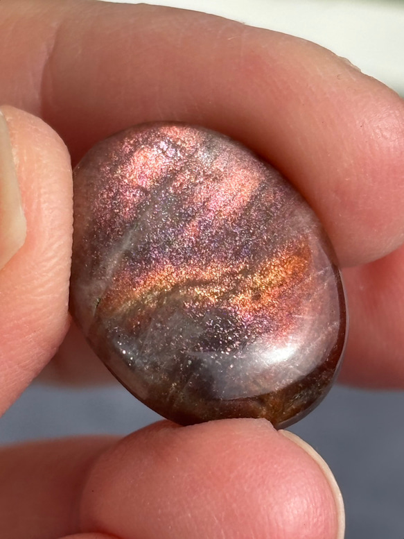 レア サンストーン ピンキッシュパープル イリデッセンス ルース 天然石 18枚目の画像