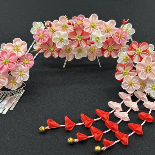 つまみ細工髪飾り《梅の花》七五三 花かんざし 3点セット 赤・ピンク系