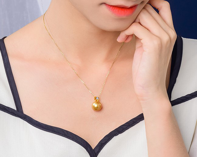 ルミナ 10～13mm 天然南洋ゴールドビーズペンダント、18Kゴールドダイヤモンドネックレス、プリンセスコレクション、完璧なラ