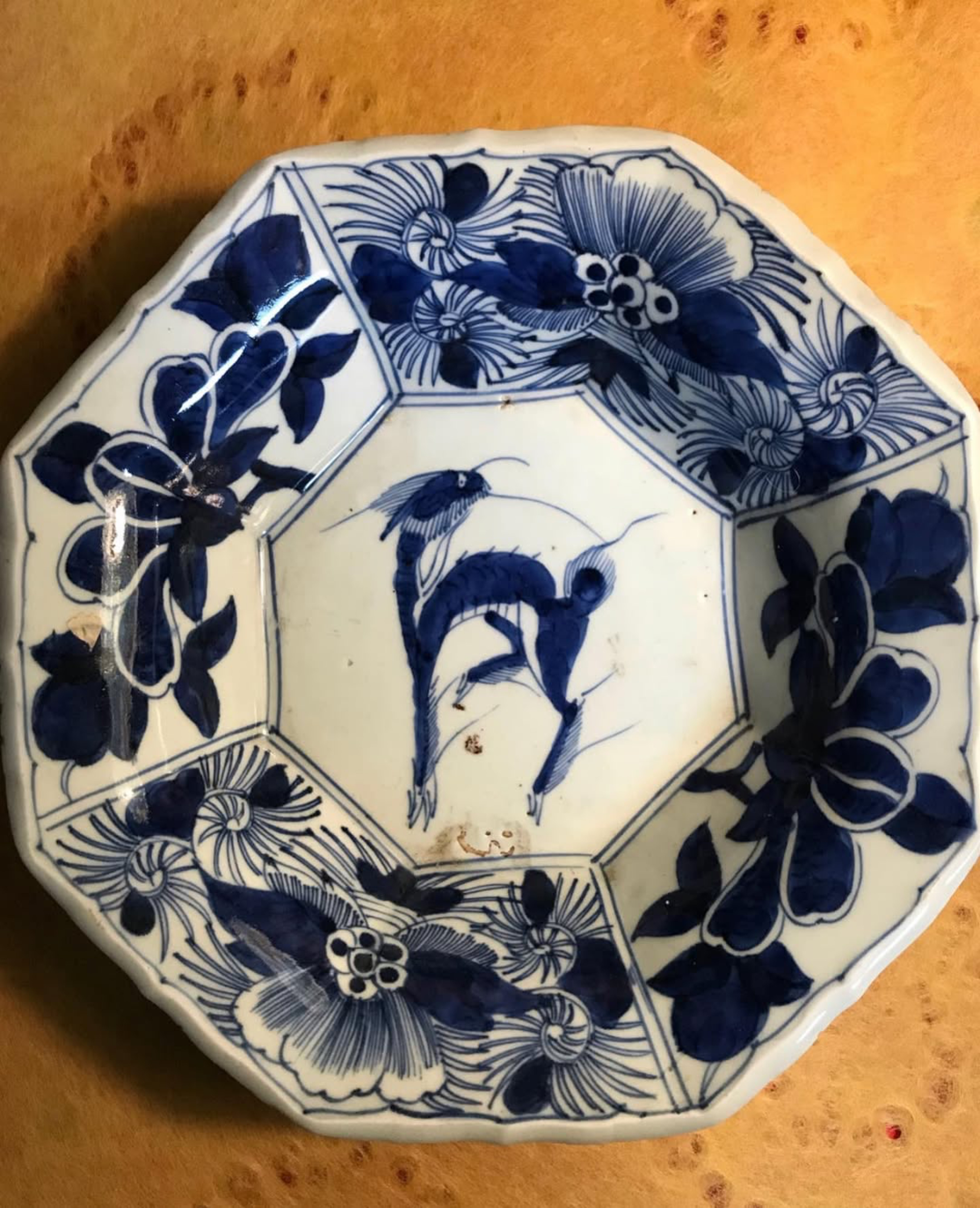 古伊万里　八角皿　椿文・瑞獣文　染付 Antique Ko-Imari Octagonal Dish