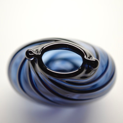 藍色ラインの楕円花入 5枚目の画像