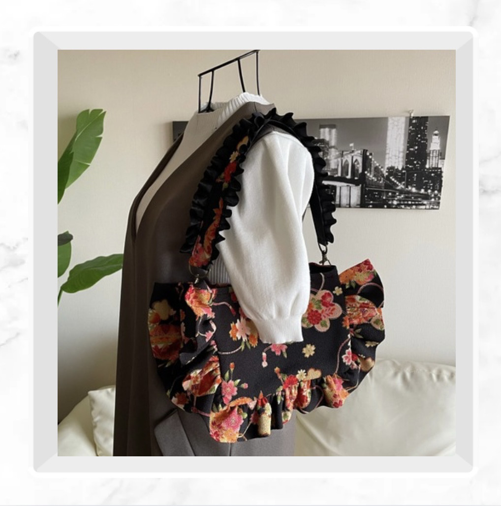 【1点のみ】和柄バッグ　ブラック　二越ちりめん