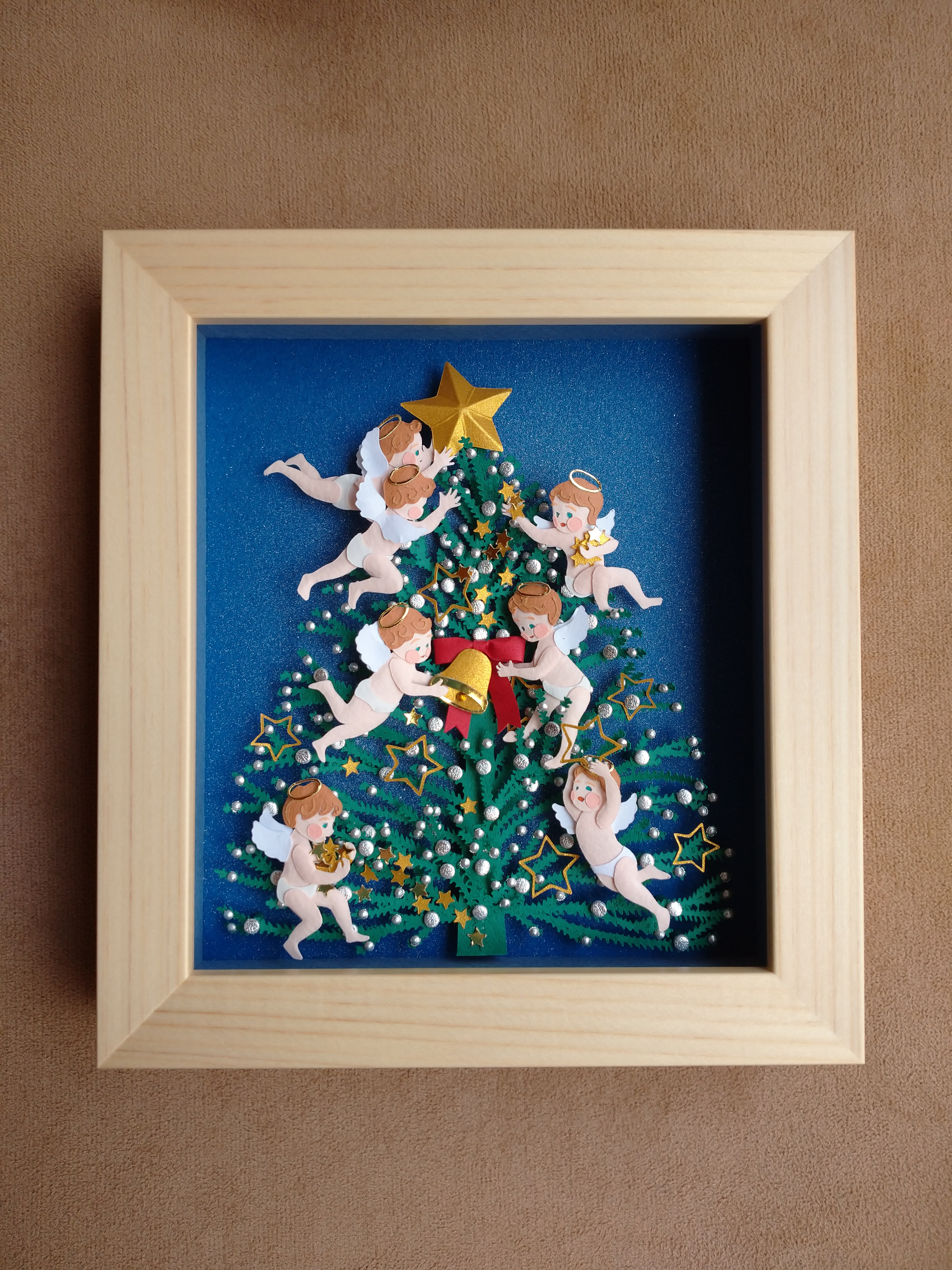 天使とクリスマスツリー、クリスマスの天使、小さなインテリア