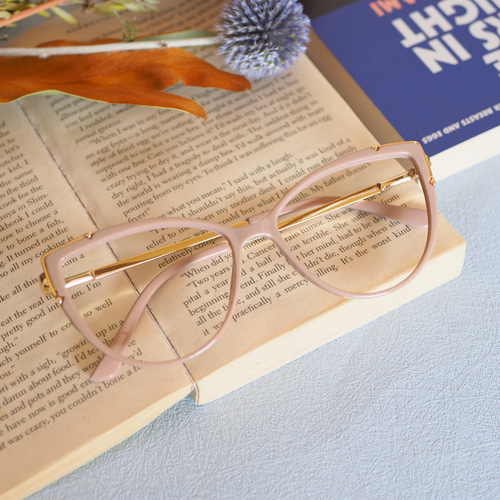 在庫限り販売終了》フォックス型メガネフレーム ver.2｜くすみピンク