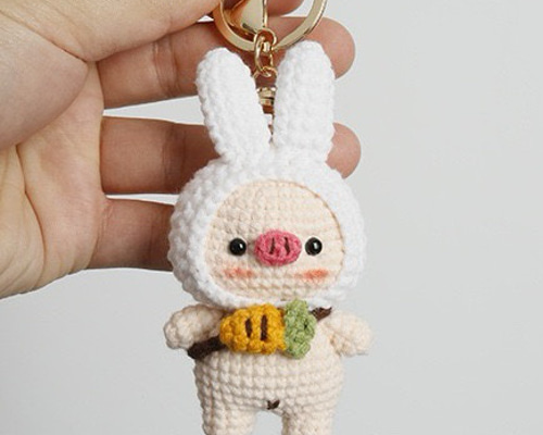 ウサギの編みぐるみキーホルダー 90d7eb8f751b906f8b39d9604912ab
