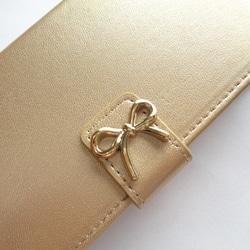 シンプルゴールドリボン 手帳型iphoneケース ゴールド★PUレザーストラップオプション スマホショルダー 2枚目の画像