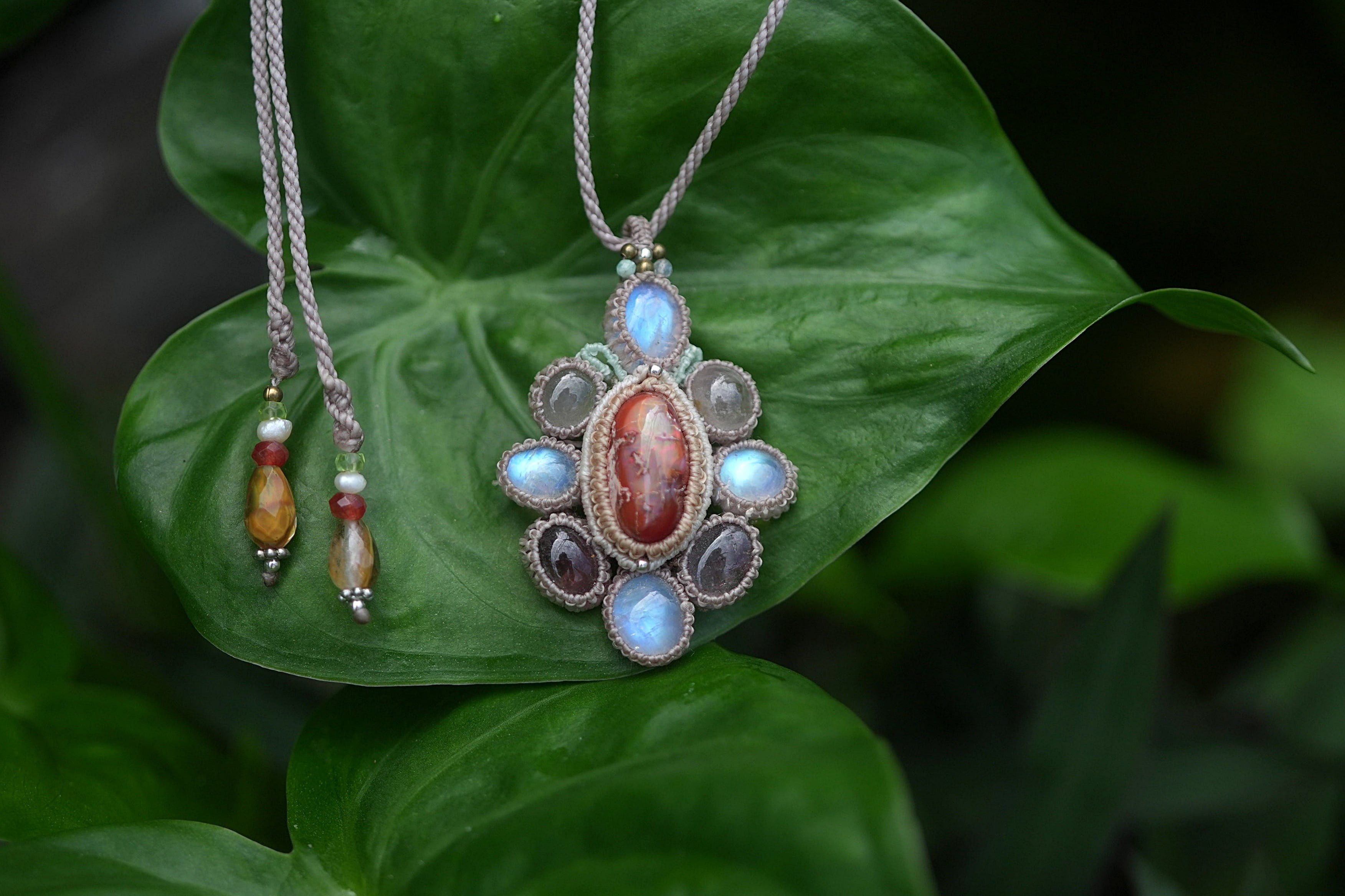 お花★立体 カンテラオパール マクラメネックレス2114