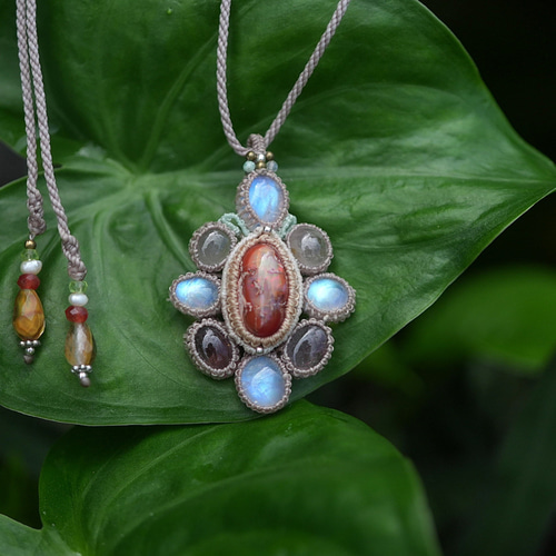 お花☆立体 カンテラオパール マクラメネックレス2114 ネックレス