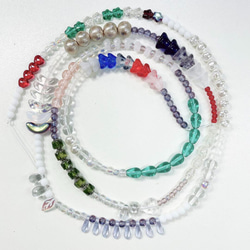 【現品限り】チェコデザインビーズ まとめ売りクリスマスカラー100cm 1連⑦ 1枚目の画像