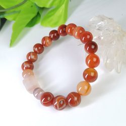 オレンジレッドオニキス　パワー天然ストーン☆守護ブレス 1枚目の画像