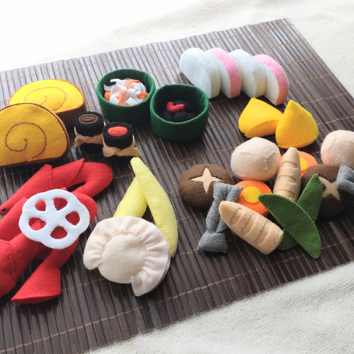 受注製作】フェルト おせち 2段重 ☆フェルトままごと おもちゃ・人形