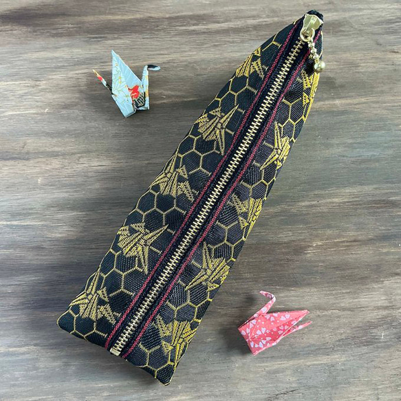 畳縁　笔盒　日式　摺紙鶴　吉祥圖案　黑金 第2張的照片