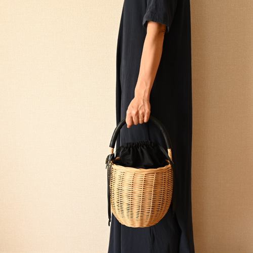 ぽてっとかわいい【どんぐりかごバッグ black】 かごバッグ tou.no