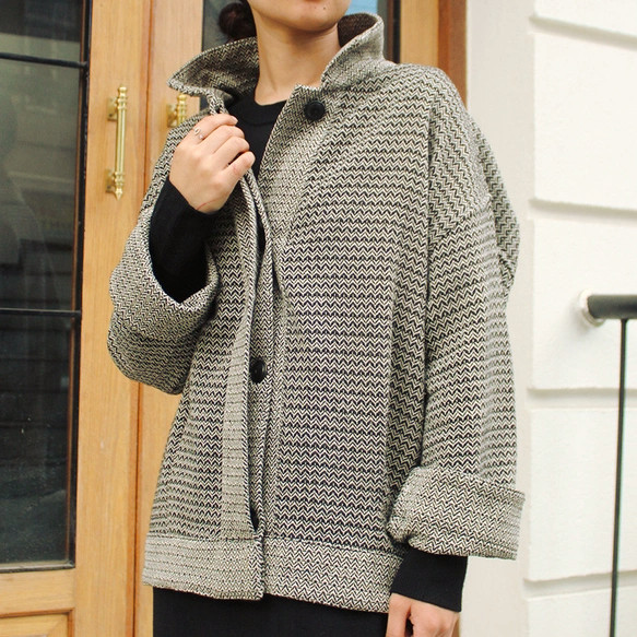 【再入荷】つつむ　ジャガード バイカラー ショートジャケット