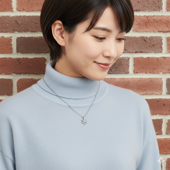 ＊キラキラ銀色に輝く雪の結晶のネックレス＊シルバー925 1枚目の画像