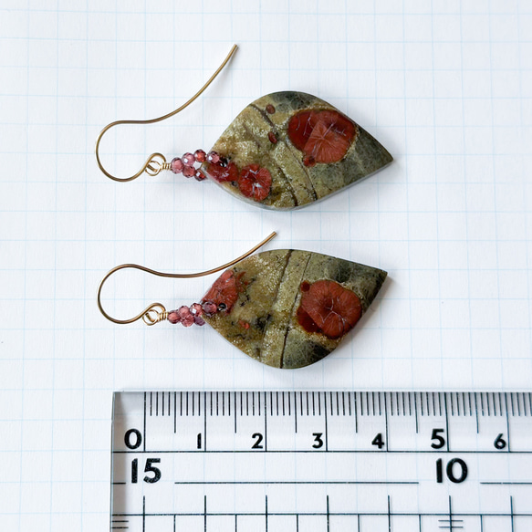 14kgf*秋色*大ぶりピーナッツオブシディアンのリーフピアス／イヤリング*1点物 7枚目の画像