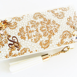 手帳型iPhone17proスワロフスキー ダマスクビ ジューゴールドデコレーションスマホケース 4枚目の画像