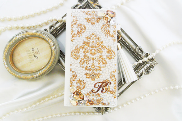 手帳型iPhone17proスワロフスキー ダマスクビ ジューゴールドデコレーションスマホケース 9枚目の画像