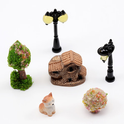A5971  4個 ミニチュア 風景 草 街路樹 おうち 装飾 小物 ドールハウス 樹脂パーツ 全3種 2x（2ヶ） 3枚目の画像