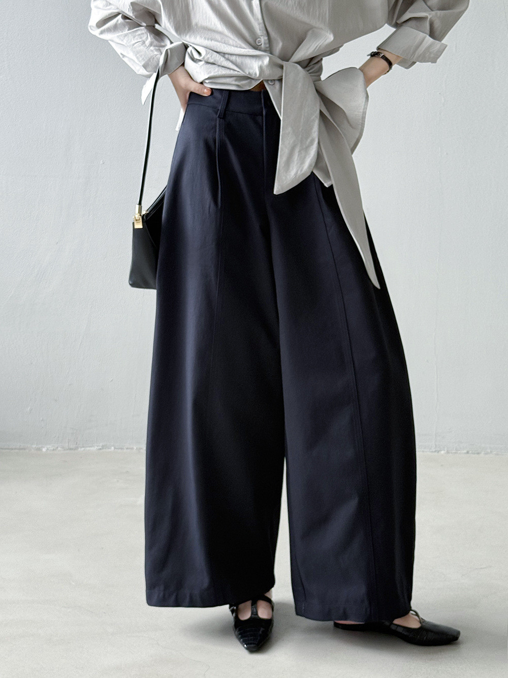 秋新作レディースルーズストレートワイドレッグ鎌型パンツ【返品・交換可】品質最優先25-332