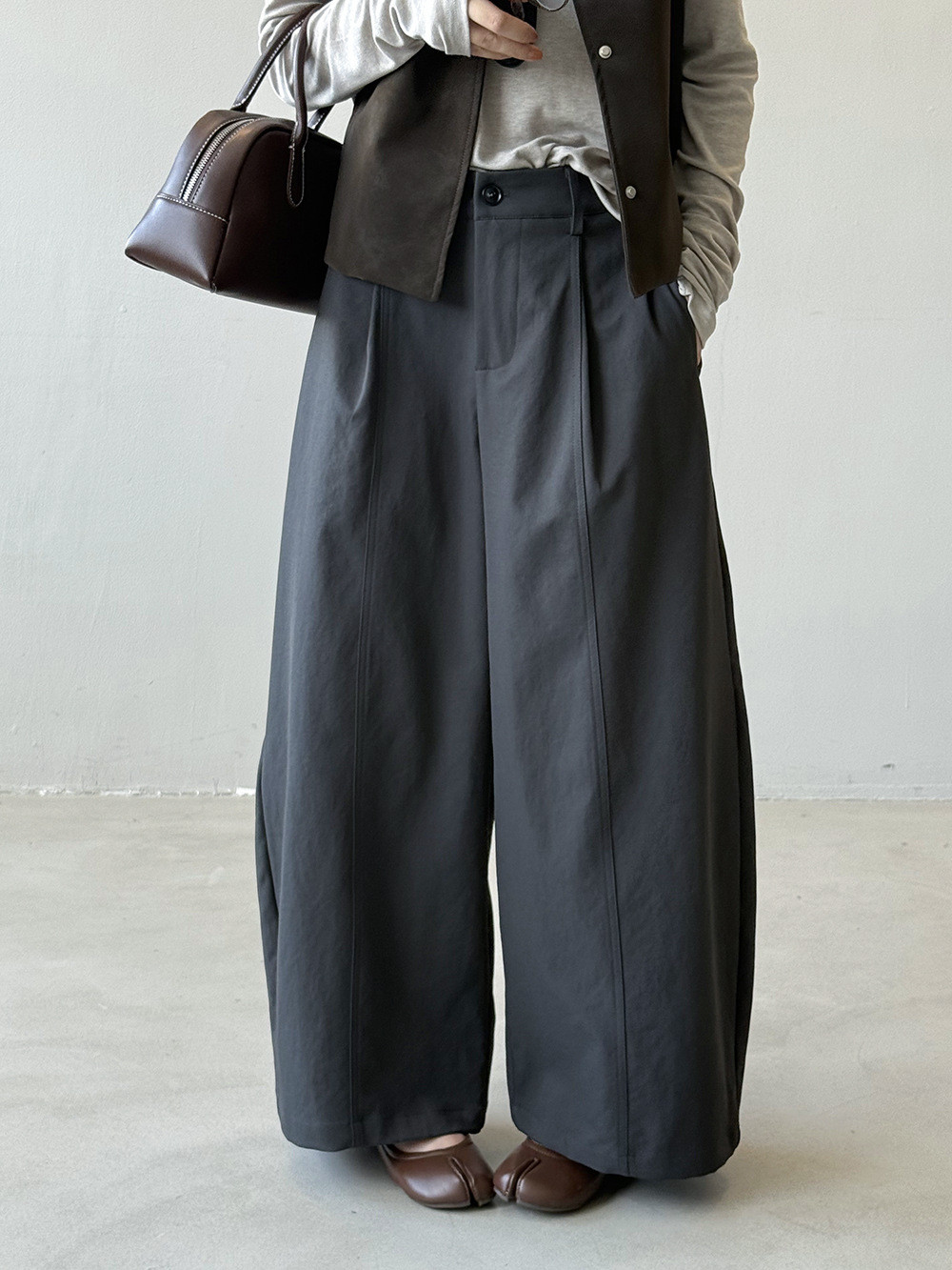 秋新作レディースルーズストレートワイドレッグ鎌型パンツ【返品・交換可】品質最優先25-332
