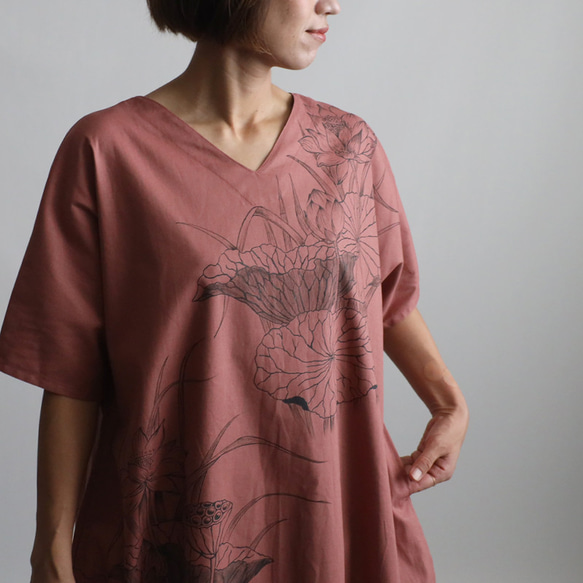 新作　芸術の秋　手描きART　和画衣　”蓮は泥より出でて泥に染まらず”　一枚布　ワンピース K40 9枚目の画像