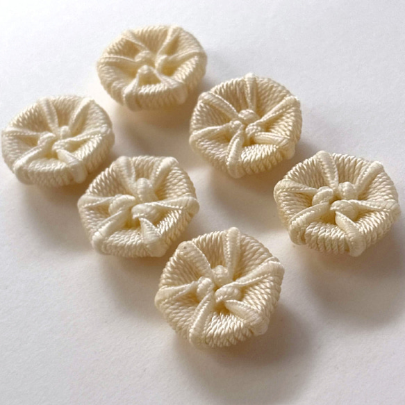 ボタン レトロ 六角形 色褪せアリ  紐 オフホワイト 21mm 6個セット eu-110 2枚目の画像