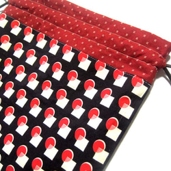 米国生地　チェリードットの大人可愛い巾着ポーチ　コスメ入れ　 5枚目の画像