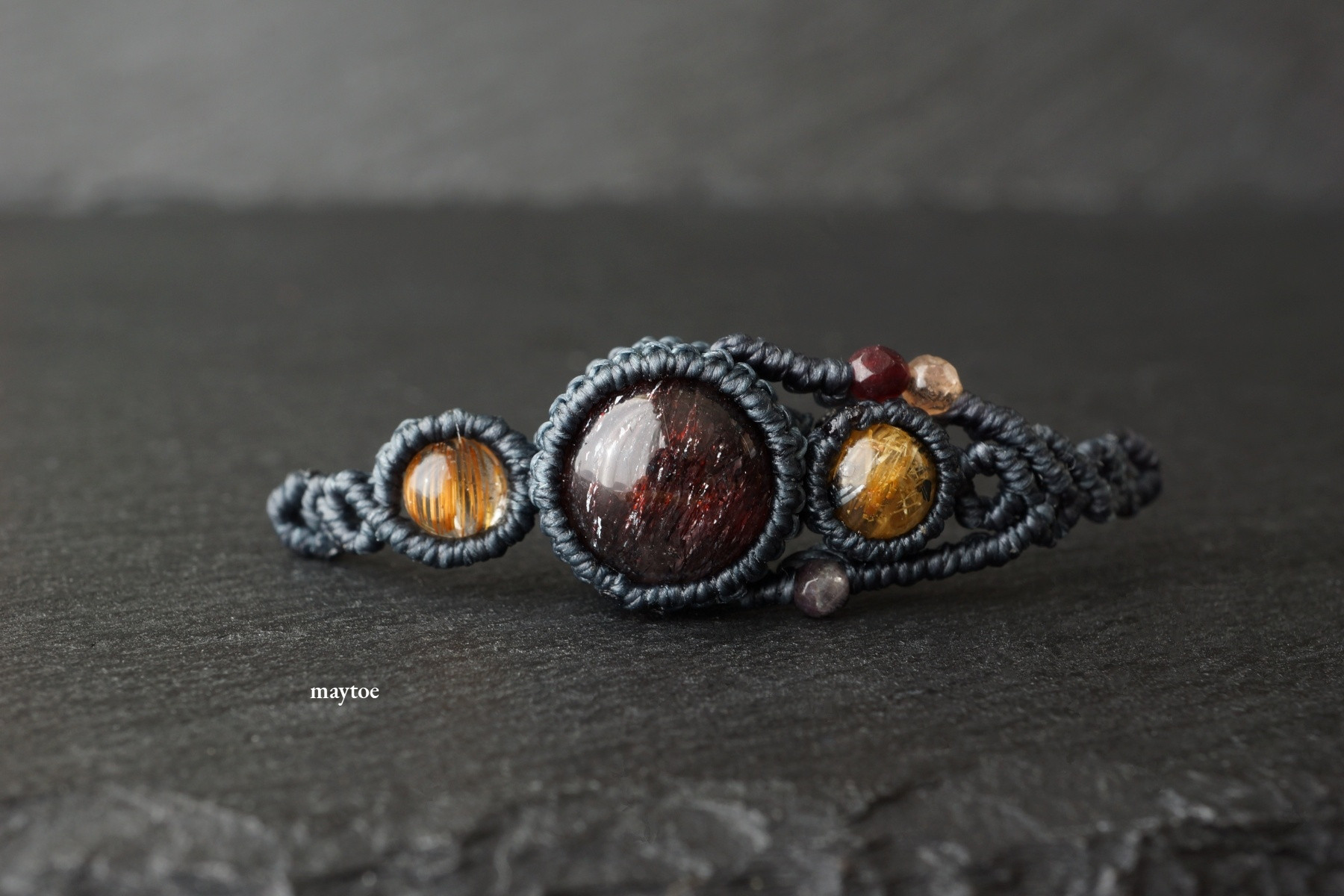 【希少石】花火スーパーセブン＆太陽放射ルチルクォーツ＆ブラウンルチルクォーツのマクラメブレスレット