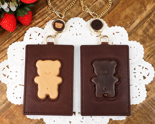 くまちゃんブラウニーパスケース（本革製）／お菓子な革小物 パス