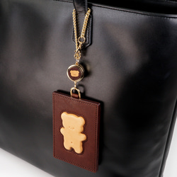 くまちゃんブラウニーパスケース（本革製）／お菓子な革小物 16枚目の画像