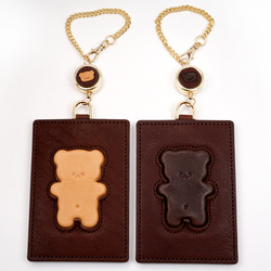 くまちゃんブラウニーパスケース（本革製）／お菓子な革小物 2枚目の画像