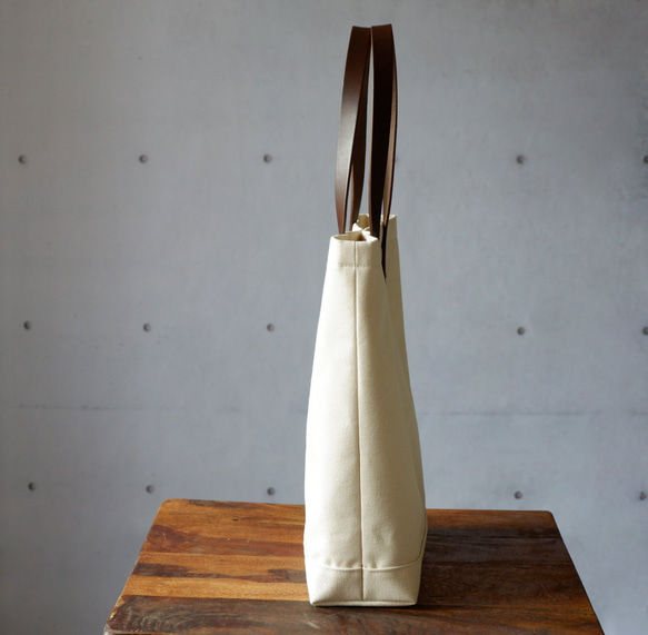 A4縦型トート/革持ち手◇生成り 2枚目の画像