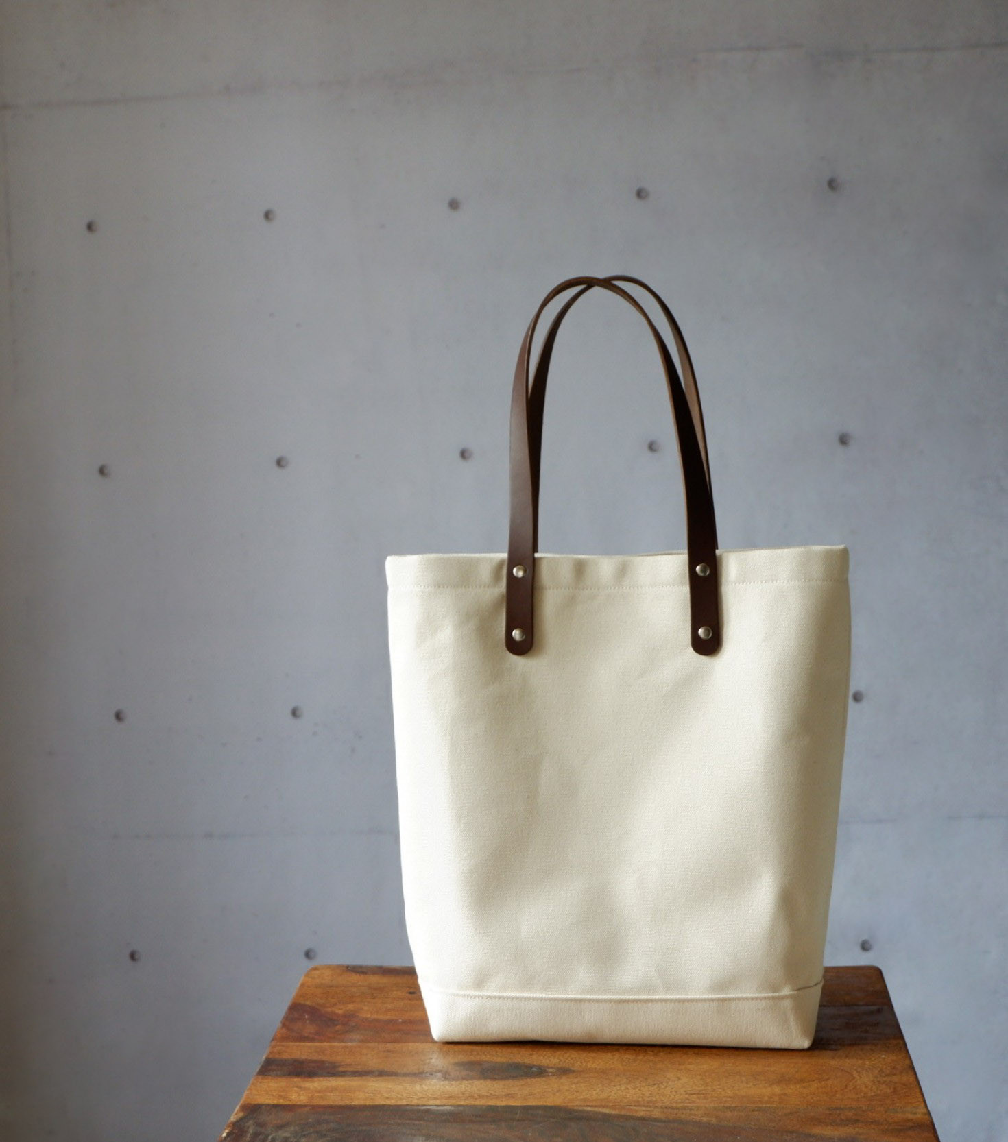 A4縦型トート/革持ち手◇生成り