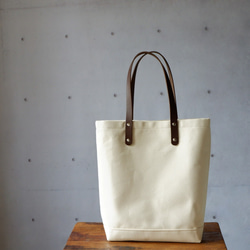 A4縦型トート/革持ち手◇生成り 1枚目の画像